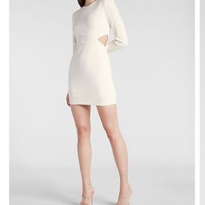 Express Swan White Long Sleeve short dress M.